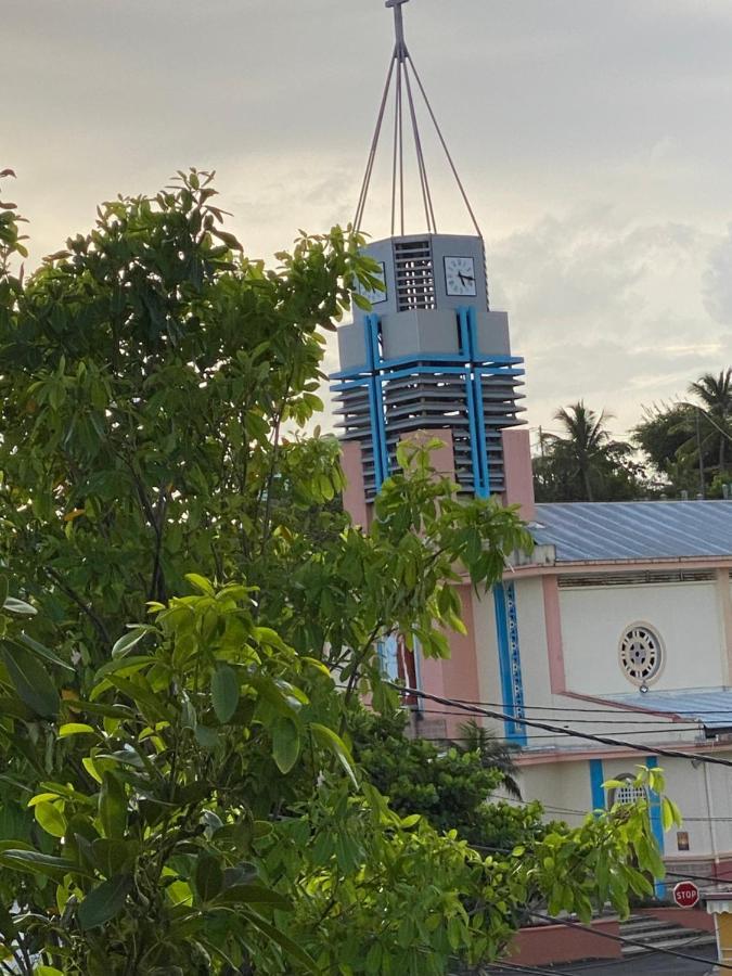Appartements: Plage & Commerces A 200M Sainte-Anne  Exterior foto